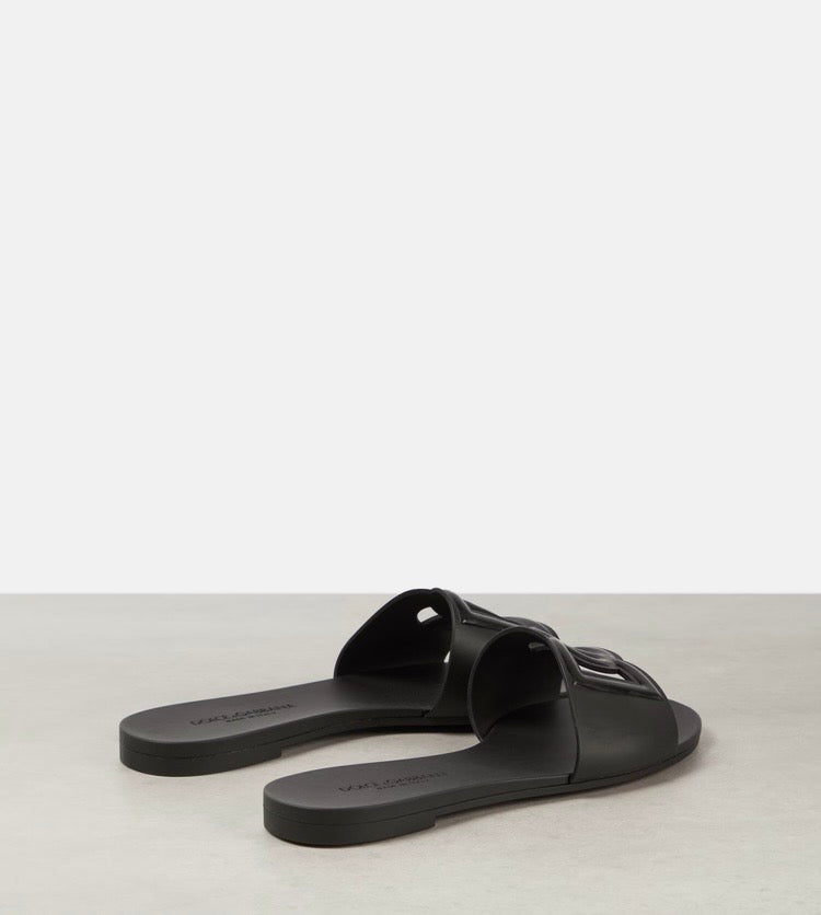 Dolce & Gabbana- slides