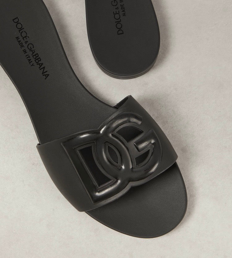 Dolce & Gabbana- slides